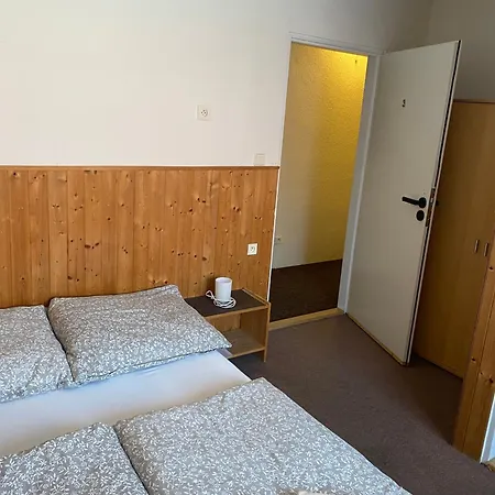 Levne Guest house *